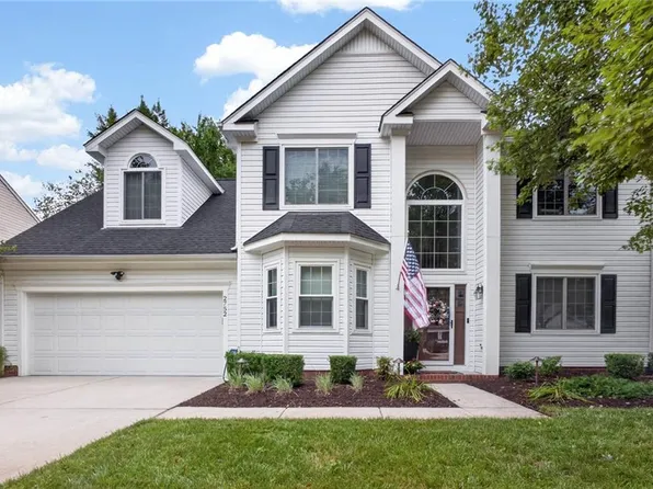 2752 Livingston Loop, Virginia Beach, VA 23456