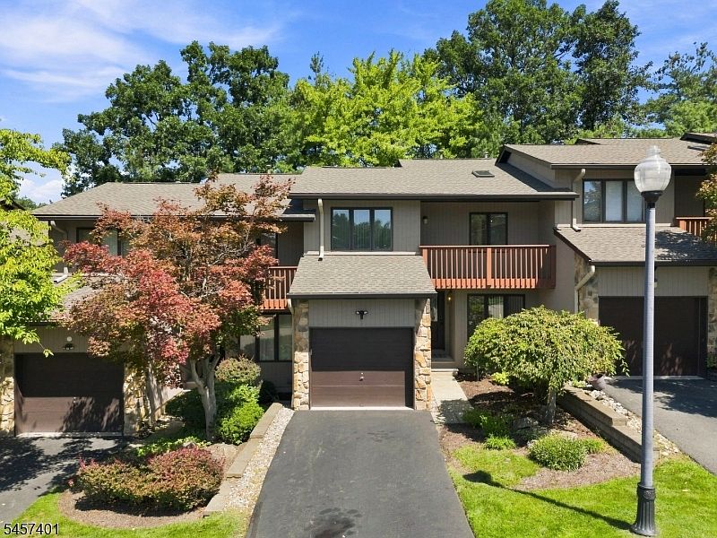 1st image of 5 Wedgewood Drive