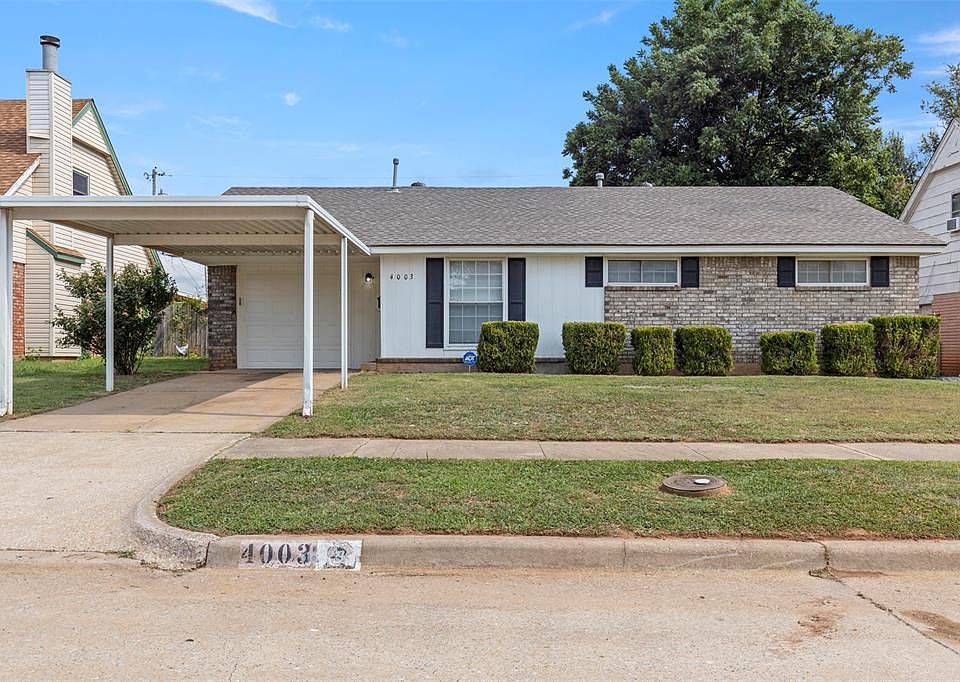1st image of 4003 SE 14th Pl