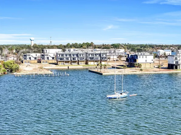 4411 Anthony Ct, Seabrook, TX 77586