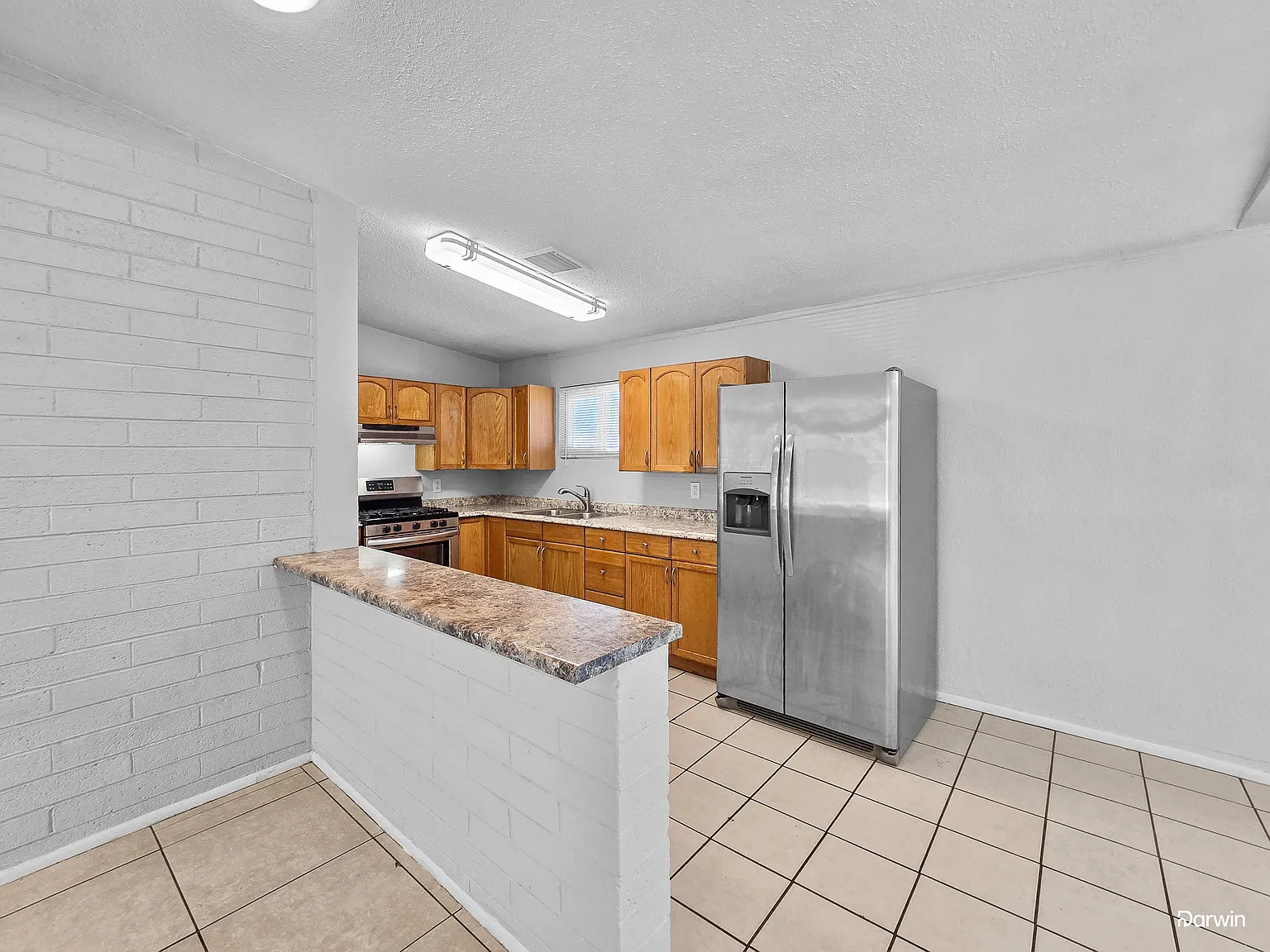 3 bed, 2.0 bath, 1220 sqft, $1,585 — Photo 4