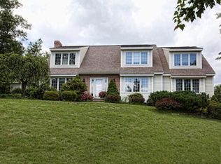 32 Hawthorne Rd, Windham, NH 03087