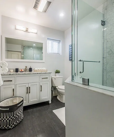 4407 Irvine Ave — Photo 13