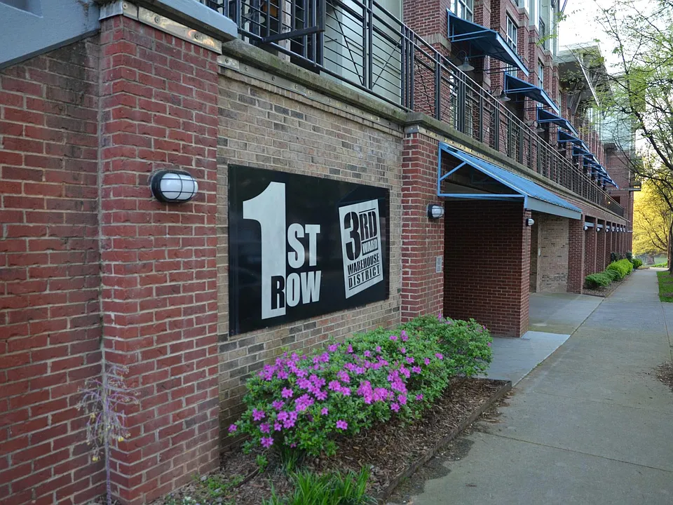 1101 W 1st St #118