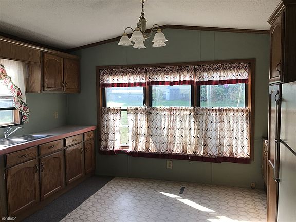 2C7ACC14-3F66-48B5-9073-D55985F1185A