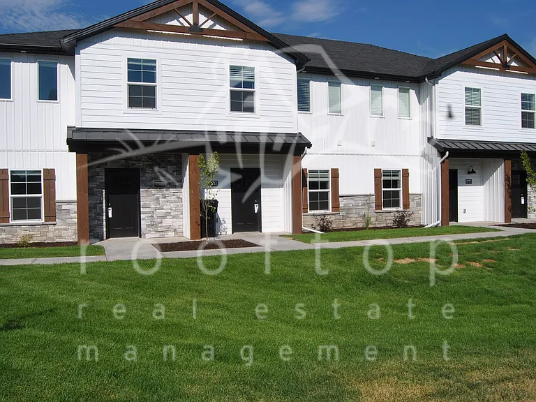 359 N 3 W #102 — Photo 1