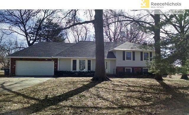 2nd image of 8122 Willow Way