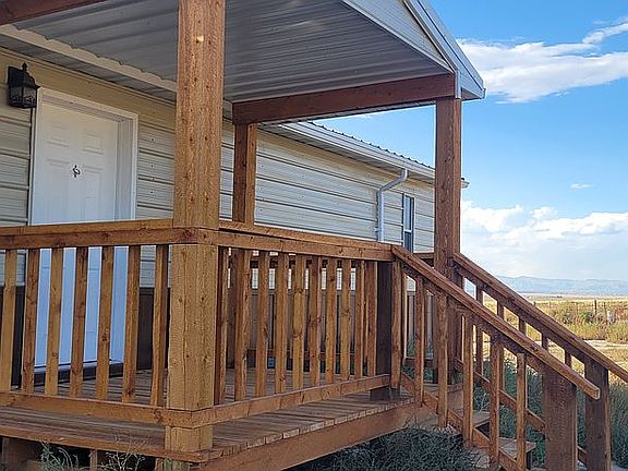 3rd image of 225 Lost Wells Butte Dr
