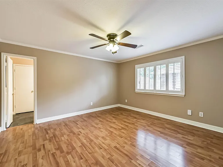 4111 Hermitage Hollow Ln — Photo 18