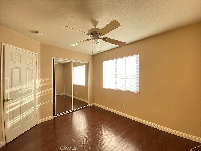 708 Hillview St — Photo 33
