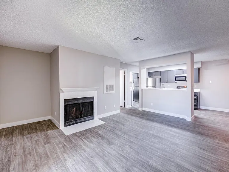 5400 Vistas — Photo 9