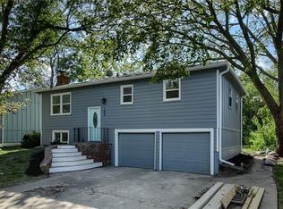 103 N Jefferson St, Spring Hill, KS 66083