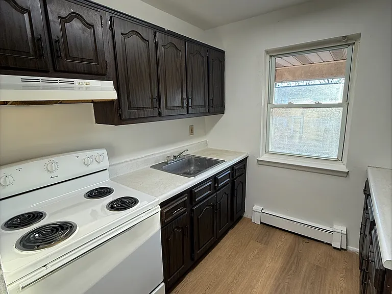 289 Main St #14L — Photo 5