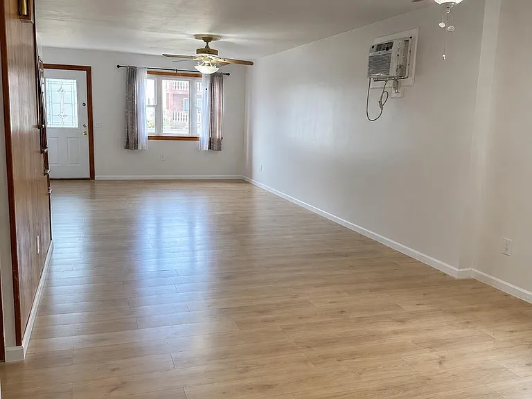 32 Amador St — Photo 4