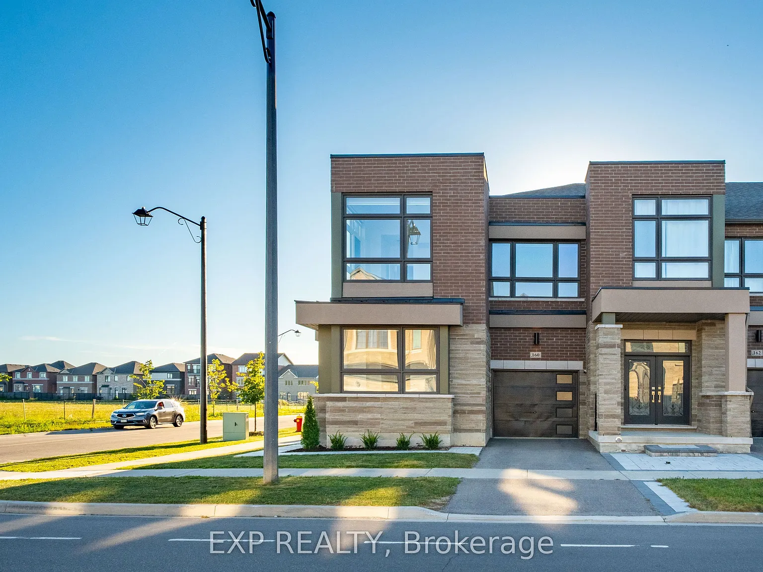 4 bed, $4,100 — Photo 2