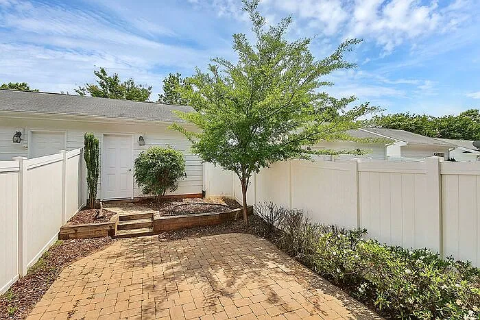 11209 Cedar Walk Ln — Photo 27