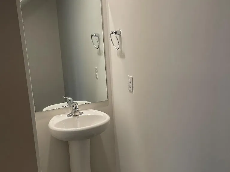 Unit Photo