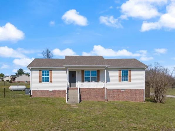 3695 Armstrong Rd, Springfield, TN 37172