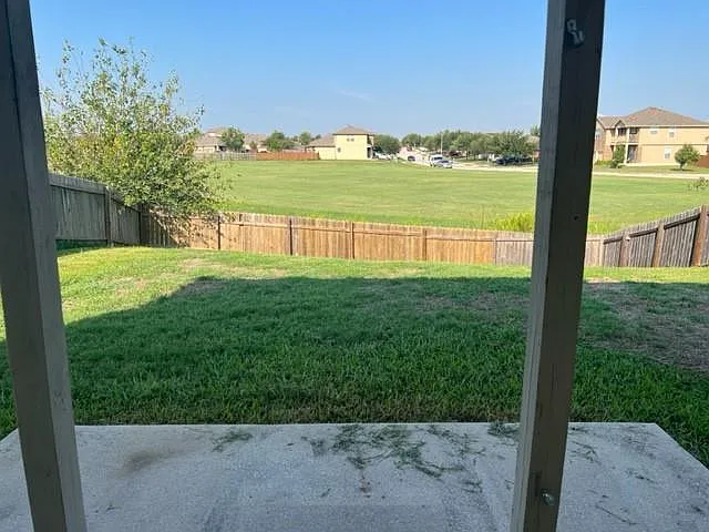 2480 Green Meadows Ln — Photo 16