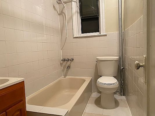 1st image of 446 Kingston Ave APT D5