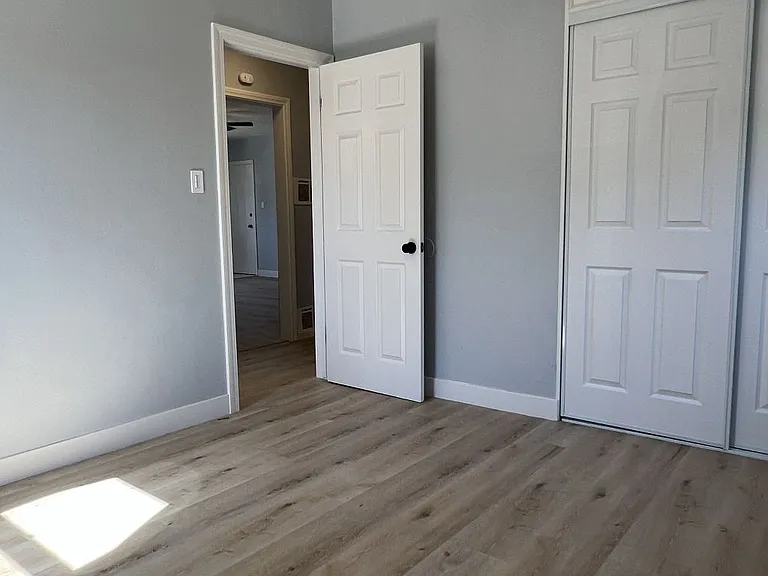 938 Temple Ave #1 — Photo 19