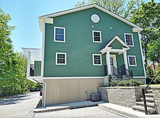 34 Walnut St #D1, Madison, NJ 07940