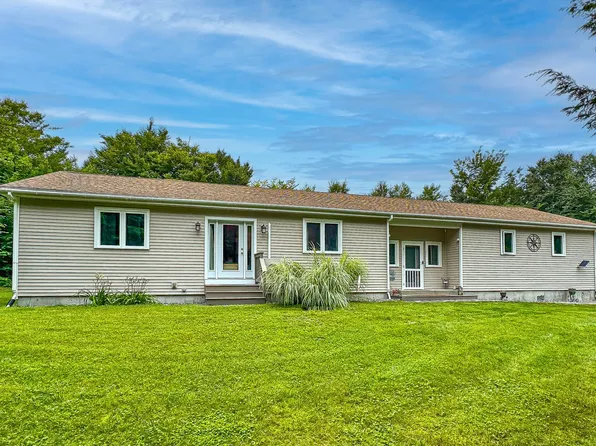 79 Carissa Drive, Bridgton, ME 04009