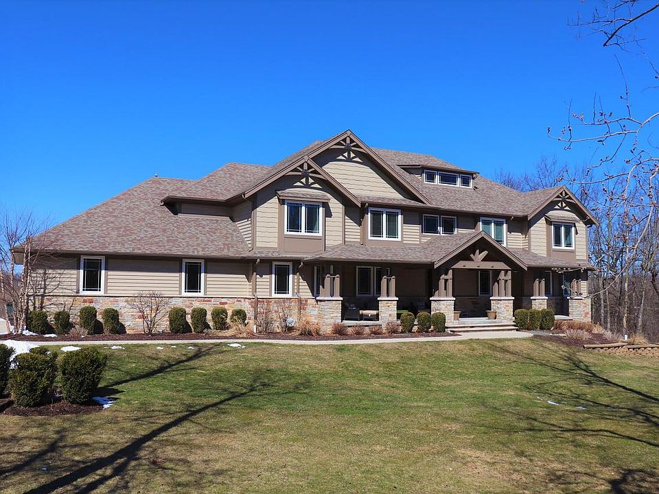 6590 Bridlewood Ct, Lake Geneva, WI 53147 MLS 1829656 Zillow