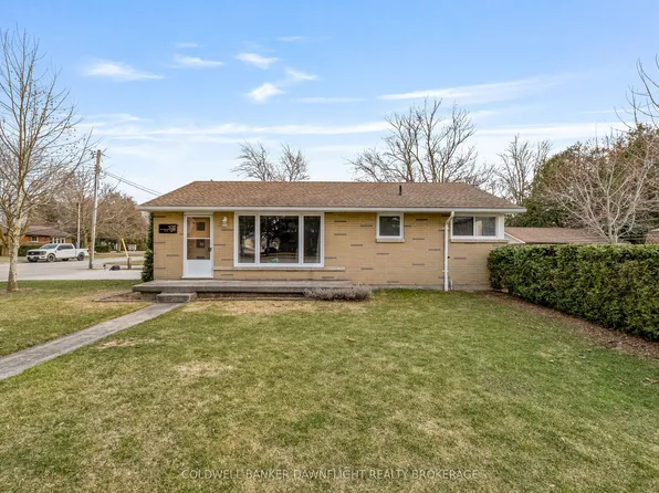 105 Wellington St W, South Huron, ON N0M 1S2