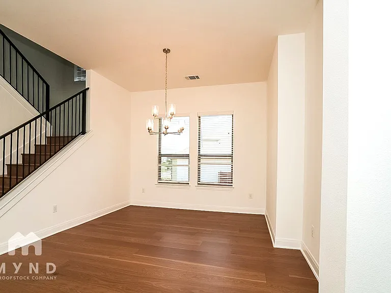 17705 Chamoix Dr — Photo 7