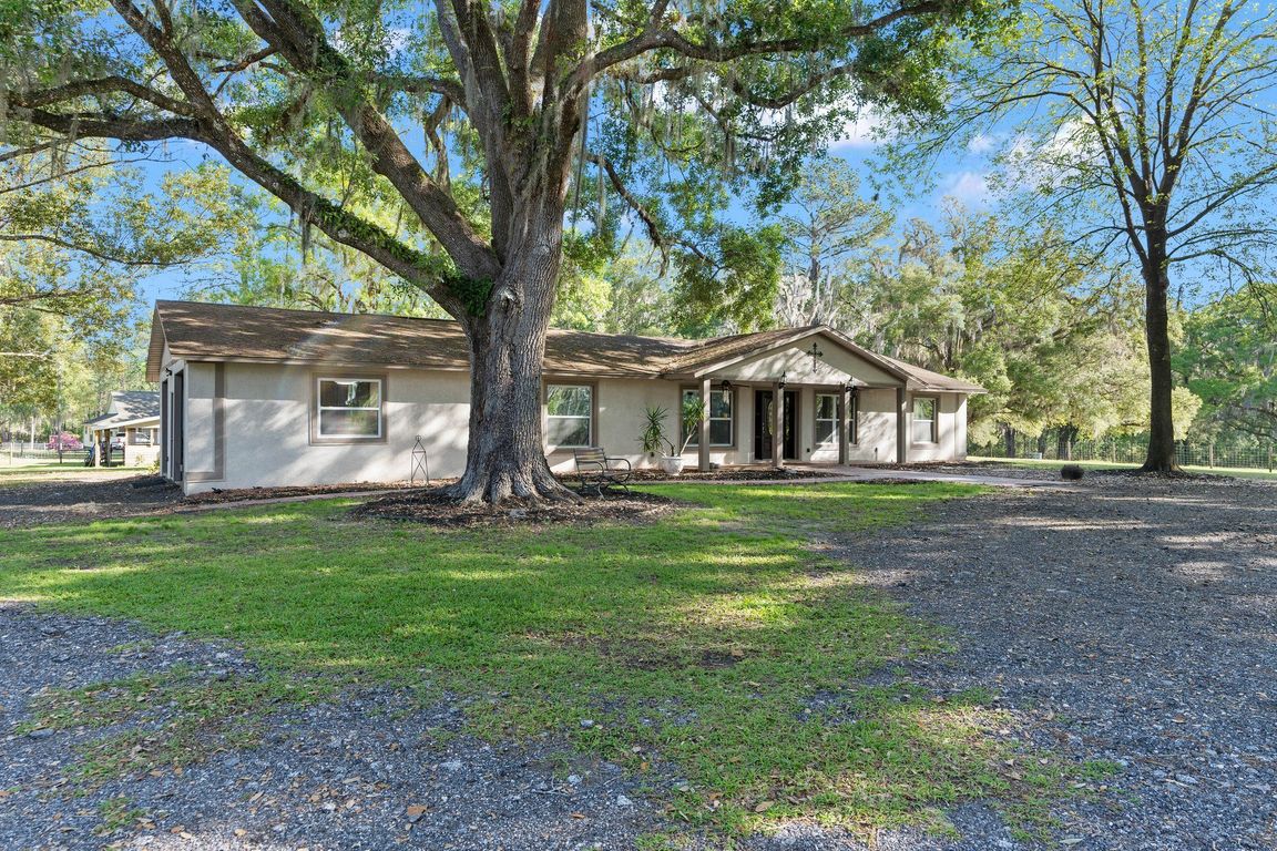 23051 Lake Lindsey Rd, Brooksville, FL 34601 MLS 2237365 Zillow
