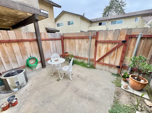 1638 E Fairfield Ct APT 2, Ontario, CA 91761