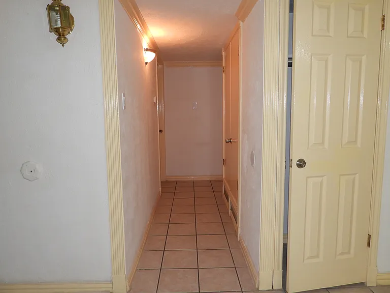 14327 Lorne Dr — Photo 12