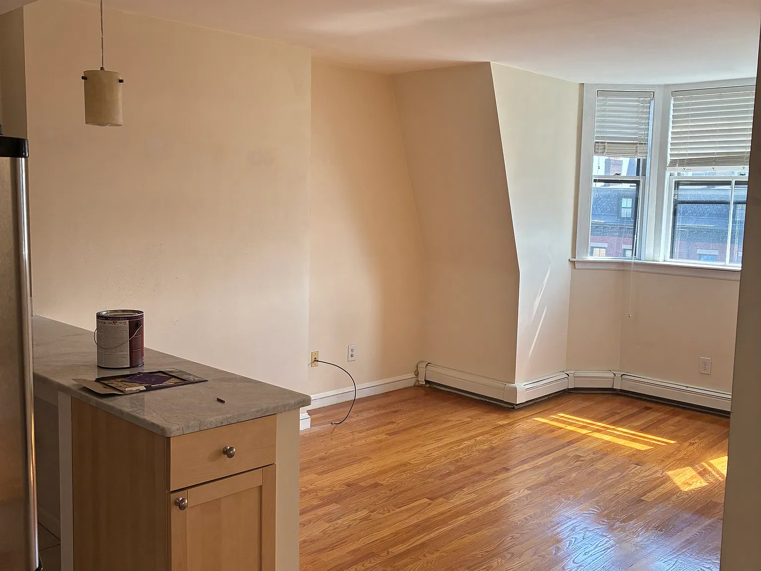 1 bed, 1000 sqft, $3,600 — Photo 4