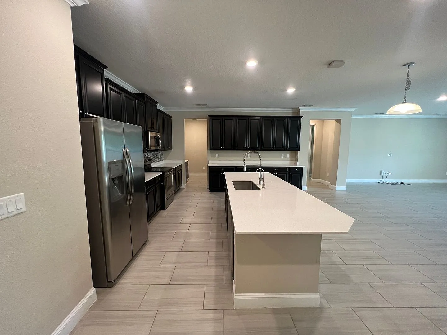 Beautiful 4/3 Carter Hall Home in Mandarin | Split Floor Plan | Almost 3k Sq Ft | 3 Car Garage | ... — Photo 3