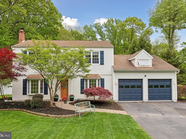 2278 Mulberry Ln, Lafayette Hill, PA 19444