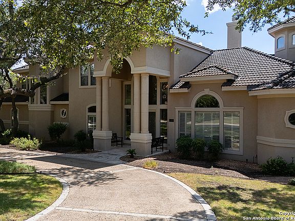 2nd image of 29 SANCTUARY DR