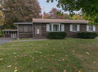 31 Middlesex Dr, Enfield, CT 06082