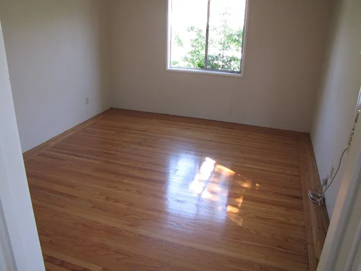 2100 27th St #7 — Photo 2