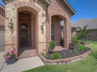 1239 Lantana Ln, Burleson, TX 76028