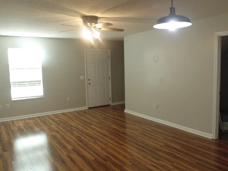 3059 Lee Hwy — Photo 2
