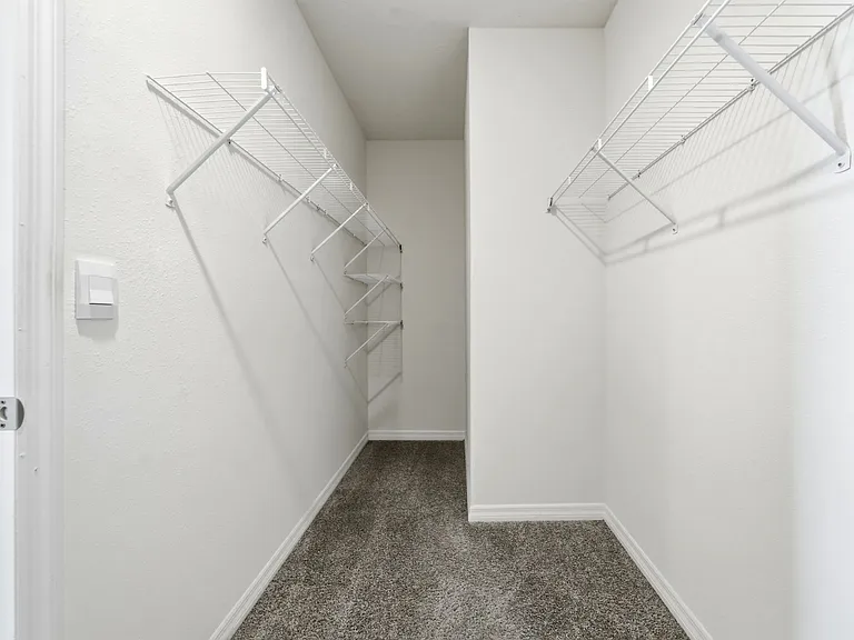 1019 Cascade Dr — Photo 29