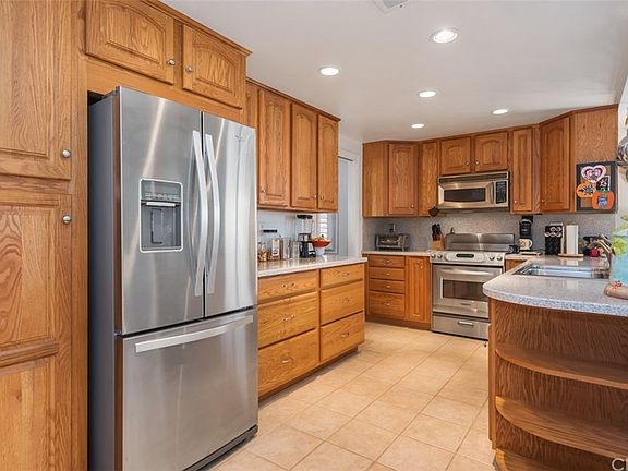 4th image of 7280 E Drake Dr