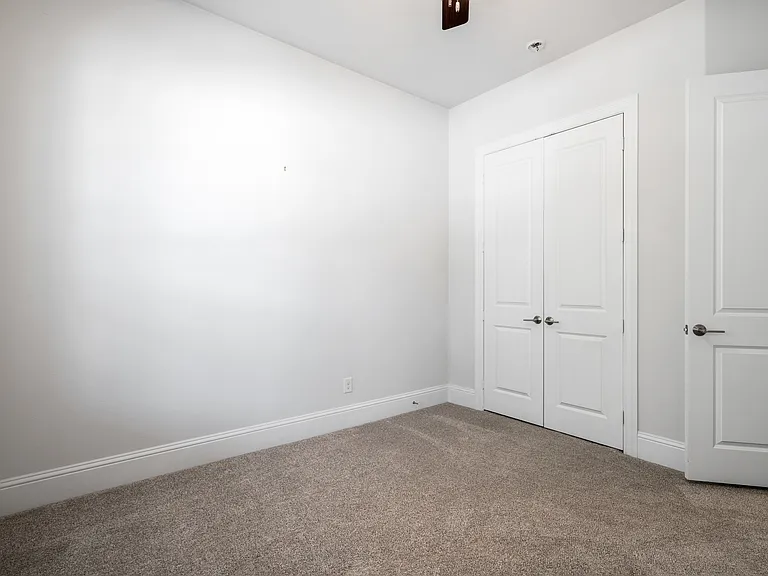 301 Ridgewood Dr — Photo 23