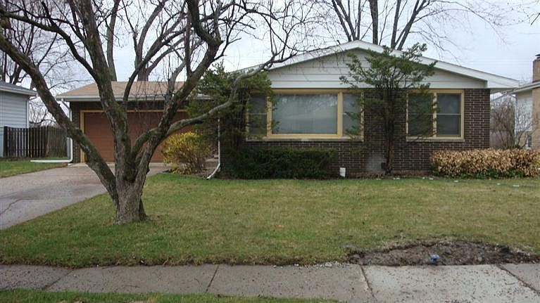 1st image of 2922 W 60th Dr