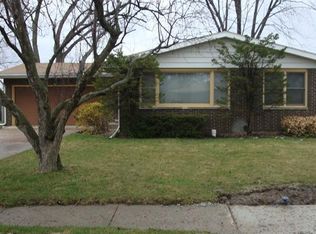 2922 W 60th Dr, Merrillville, IN 46410