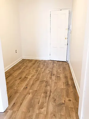 Rented by Ulas Real Estates Inc | media 33