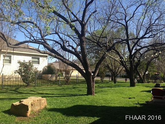 4th image of 243 Meadowlakes Dr
