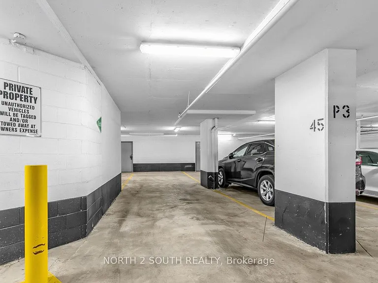 95 Bathurst St #225 — Photo 25