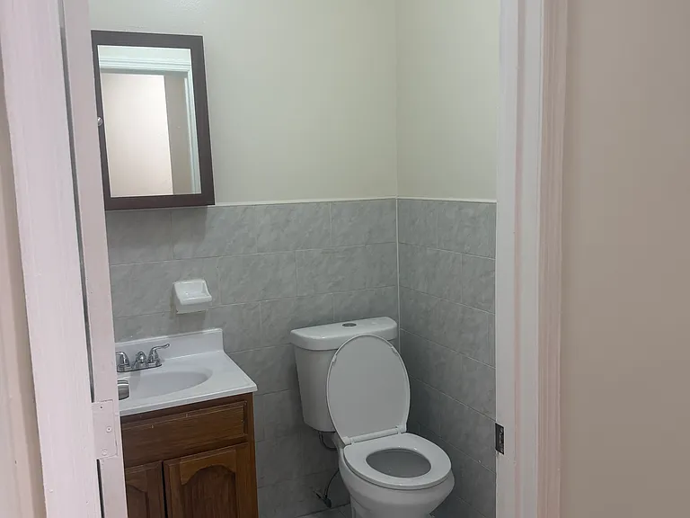 8512 Glenwood Rd #2 — Photo 4